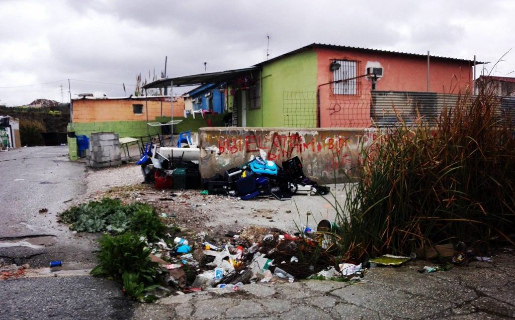 Trabajadores cristianos denuncian la grave situación de las familias en la barriada de los Asperones en Málaga