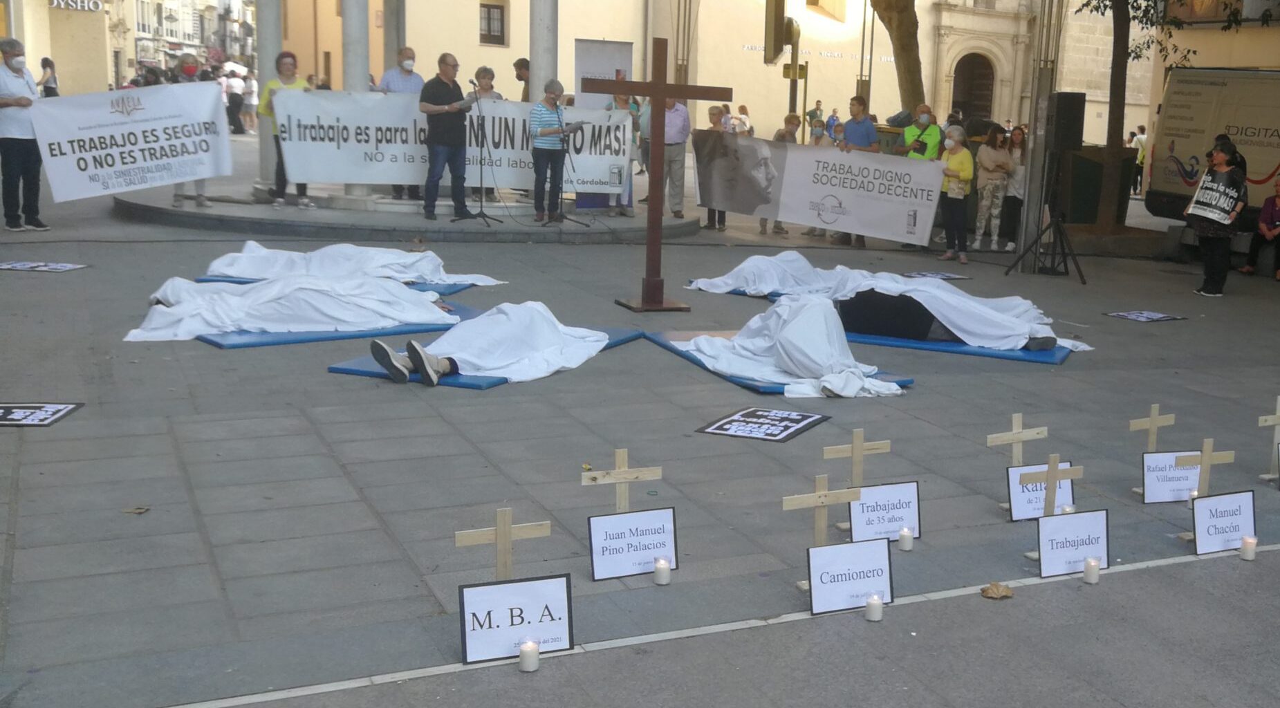 Concentración contra la siniestralidad laboral en Córdoba