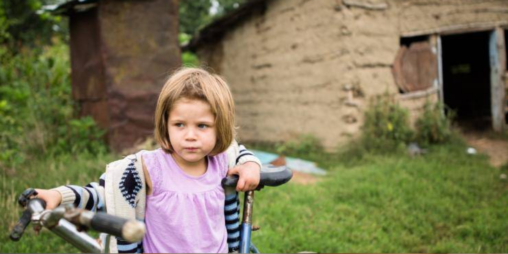 El 28% de la población infantil en España se encuentra en situación de pobreza, la tasa más alta de la UE