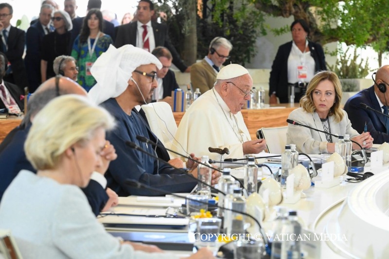 Mensaje del papa Francisco al G7: “La inteligencia artificial, un instrumento fascinante y tremendo”