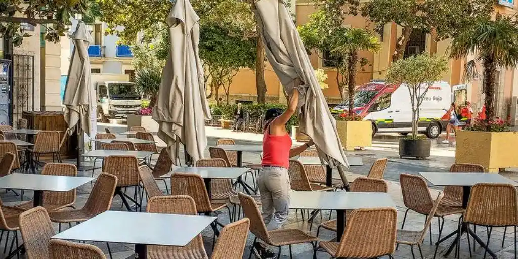 La reducción de la jornada laboral se dilata para seguir negociando un posible acuerdo antes de que finalice el año