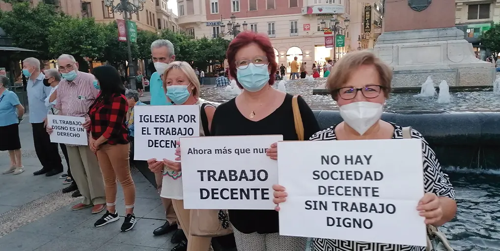 El trabajo decente en la vida parroquial