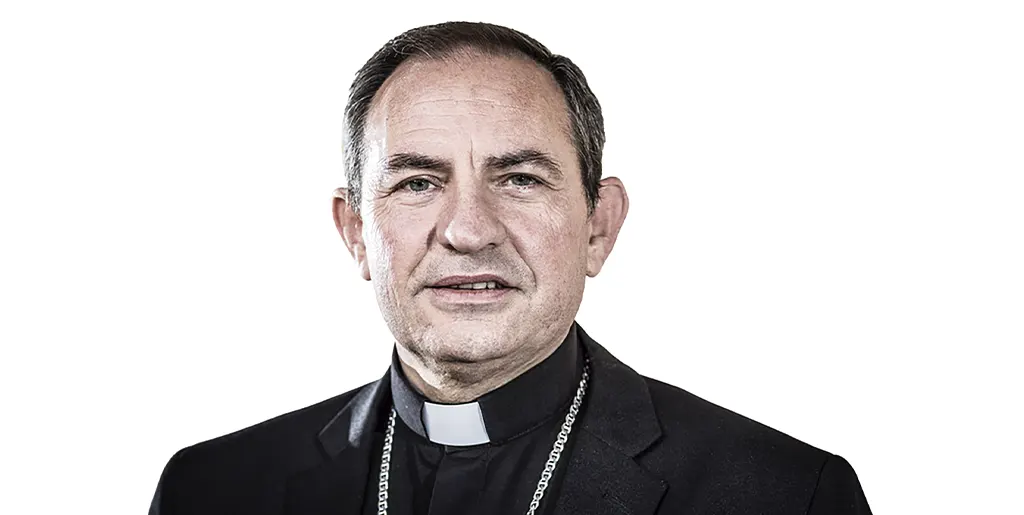 Abilio Martínez, obispo de pastoral del trabajo de la Iglesia española: «La Iglesia debe denunciar la deshumanización que se da en el trabajo»