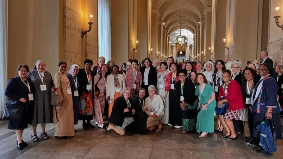 Resurge el debate sinodal sobre el protagonismo de la mujer en la Iglesia