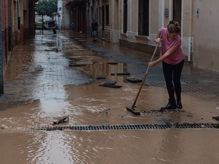 La peor “gota fría” se cobra decenas de vidas y “atrapa” a miles de trabajadores que no han podido volver a sus casas