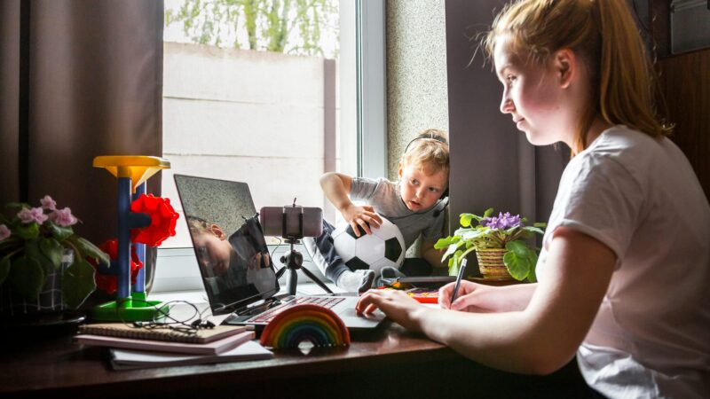 El obispo de Getafe alerta de la brecha digital que excluye a las mujeres del trabajo