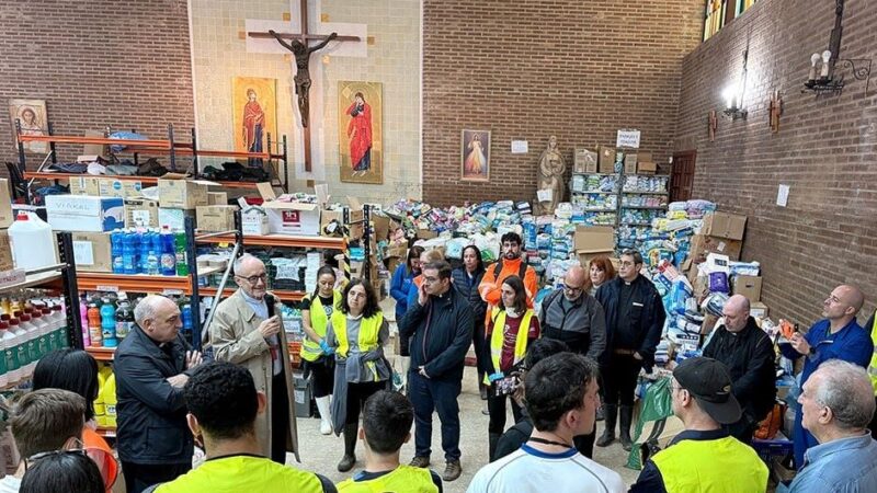 Cardenal Czerny, en la zona afectada por la DANA: “Aquí la Iglesia no habla, actúa y prioriza lo que necesita el pueblo”