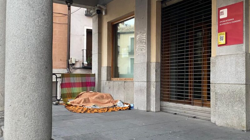 Luces navideñas para unos, sombras para otros
