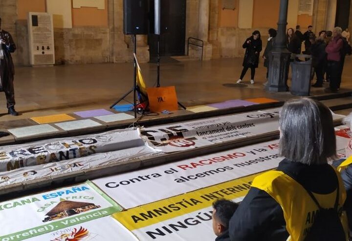 La solidaridad con las personas trabajadoras migrantes afectadas por la dana marca la concentración en Valencia