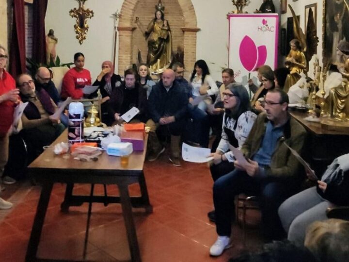 Un espacio de acogida para cuidar las heridas de la precariedad laboral