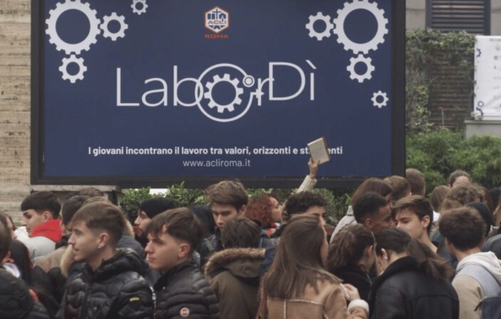 El papa Francisco pide a los jóvenes defender su dignidad en el mundo del trabajo