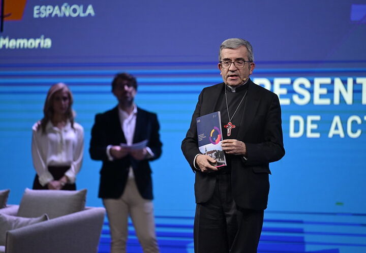 Luis Argüello: “Una Iglesia más pequeña puede ser más significativa”