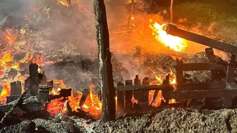 Un nuevo incendio en un asentamiento de Huelva se cobra la vida de un trabajador temporero ghanés
