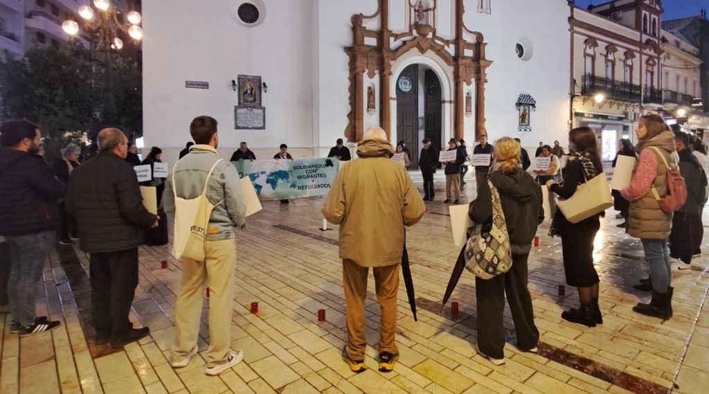 El Círculo de Silencio de Huelva denuncia la tragedia migratoria en la frontera sur