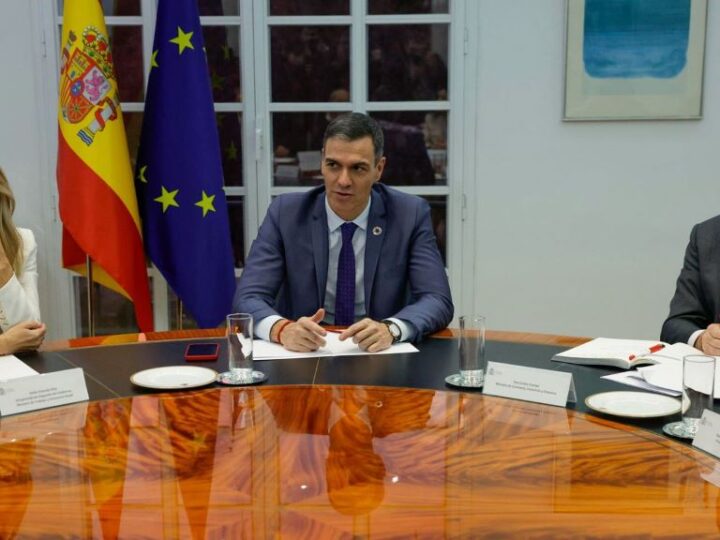 La reducción de la jornada laboral tensa al Gobierno de coalición