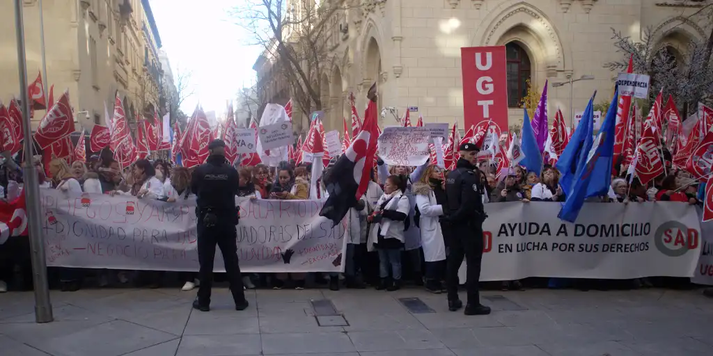 Sigue la huelga de ayuda a domicilio de Madrid ante la falta de compromisos firmes y por escrito