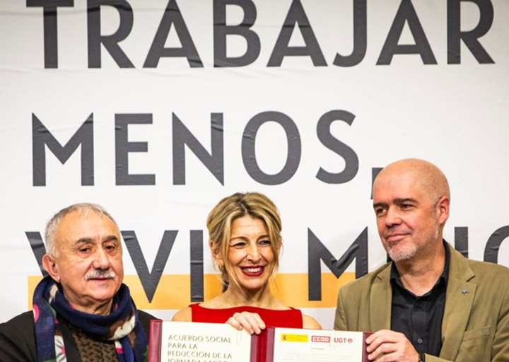 Los sindicatos se manifiestan por la reducción de la jornada recordando la huelga de La Canadiense