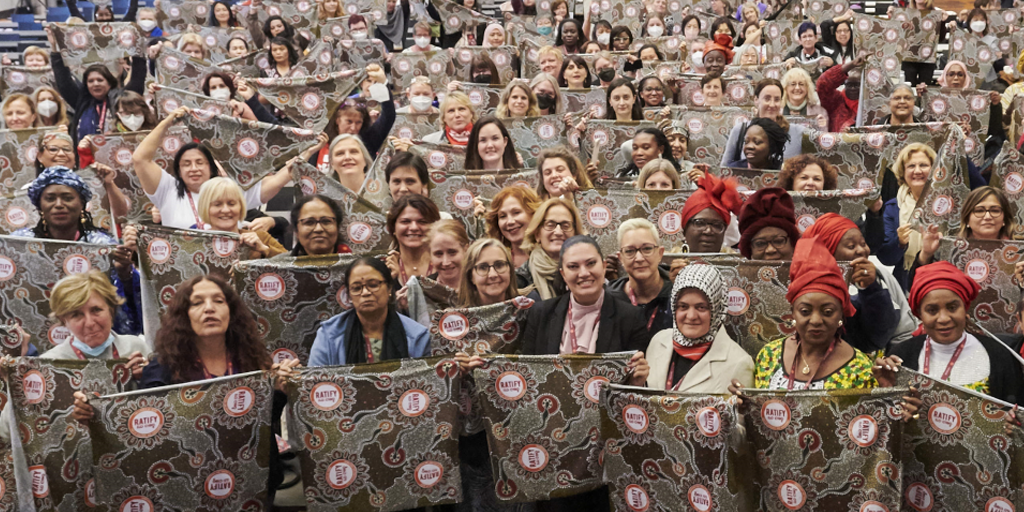 El sindicalismo global pide dignificar los cuidados, igualdad salarial y erradicar el acoso a la mujer