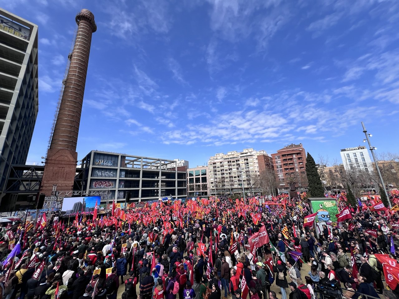 La movilización sindical por la semana de 37,5 horas traslada la presión a los partidos catalanes