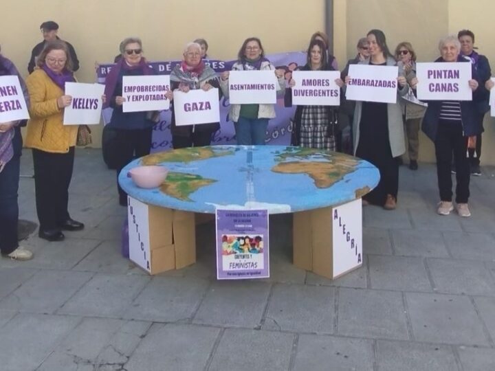 La Revuelta de Mujeres en la Iglesia se concentró en Córdoba y lo hará en Málaga este domingo