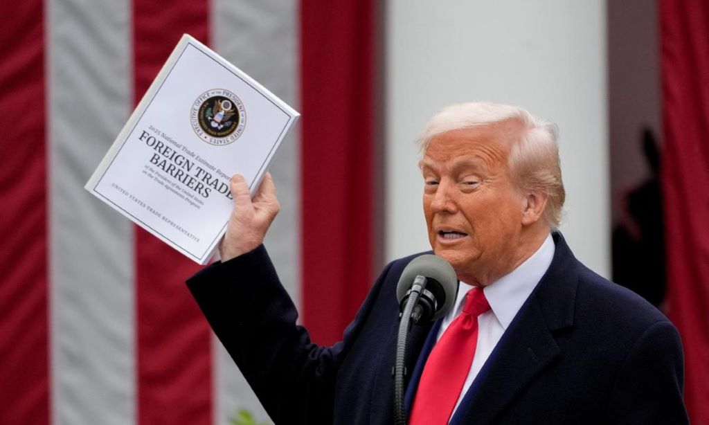 El sindicalismo global denuncia que la guerra comercial de Trump “amenaza el empleo y los derechos laborales”