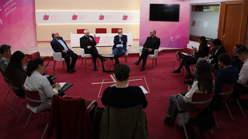 La Iglesia crea el Consejo General de la Educación para coordinar su misión educativa