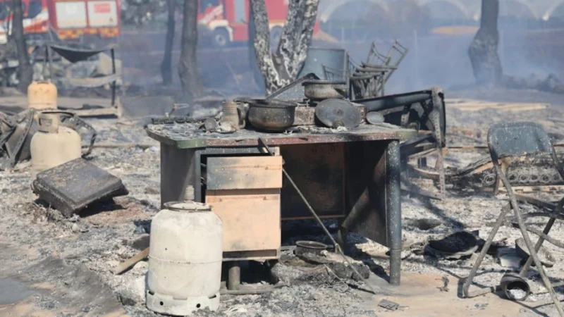 Huelva vive un nuevo caso de abandono de trabajadoras temporeras y otro incendio en asentamientos