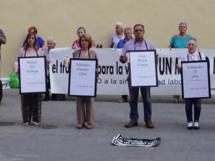 Trabajadoras y trabajadores cristianos de Córdoba se concentran para recordar y denunciar el drama de la siniestralidad laboral
