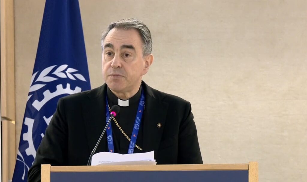 El nuncio de la Santa Sede en la OIT advierte del impacto de la IA, el cambio climático y la informalidad en la dignidad del trabajo