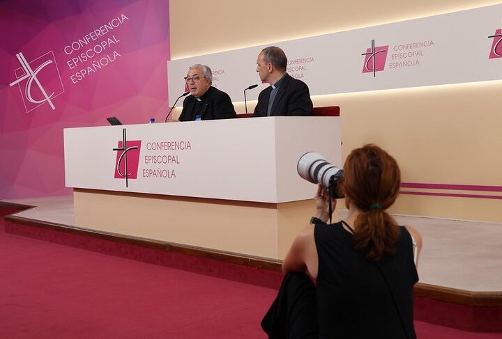 La Conferencia Episcopal no adopta posición oficial, pero su portavoz respalda la legitimidad del llamamiento de Argüello a elecciones anticipadas