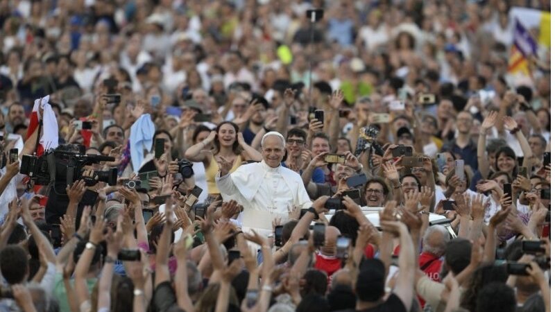 León XIV: “La legitimidad de la autoridad no depende de la acumulación de poder económico o tecnológico, sino de la sabiduría y la virtud con que se ejerce”