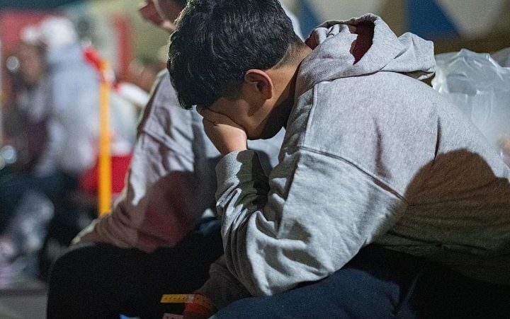 El PP boicotea el reparto de menores migrantes no acompañados: la acogida se hará pese a la falta de consenso