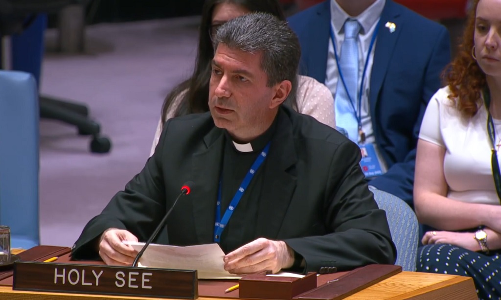 El Vaticano alerta del aumento del gasto militar y reclama que esos recursos se destinen al desarrollo, la salud, la educación y la alimentación