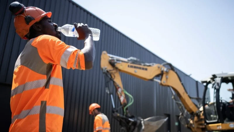 Los sindicatos europeos reclaman una directiva para combatir los riesgos laborales por olas de calor
