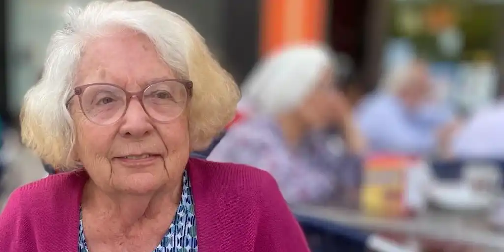 Vicenta Navarro, una activista de 84 años que sueña con el ideal cristiano
