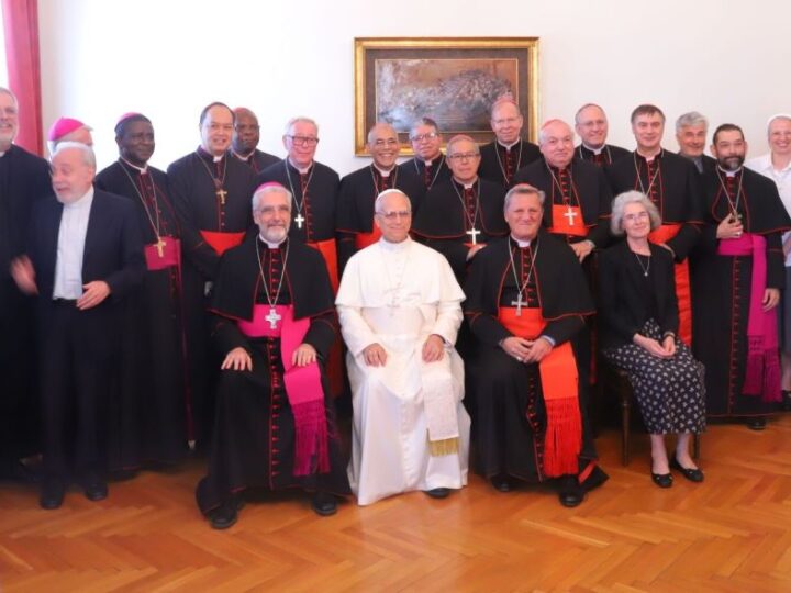 El Vaticano presenta las “Pistas para la fase de implementación” del Sínodo: “La sinodalidad es un estilo que nos ayuda a ser Iglesia”