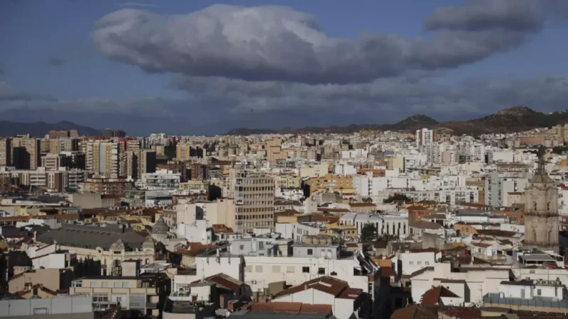 Piden destinar 270 millones de euros a vivienda, refugios climáticos y justicia ecosocial en Málaga