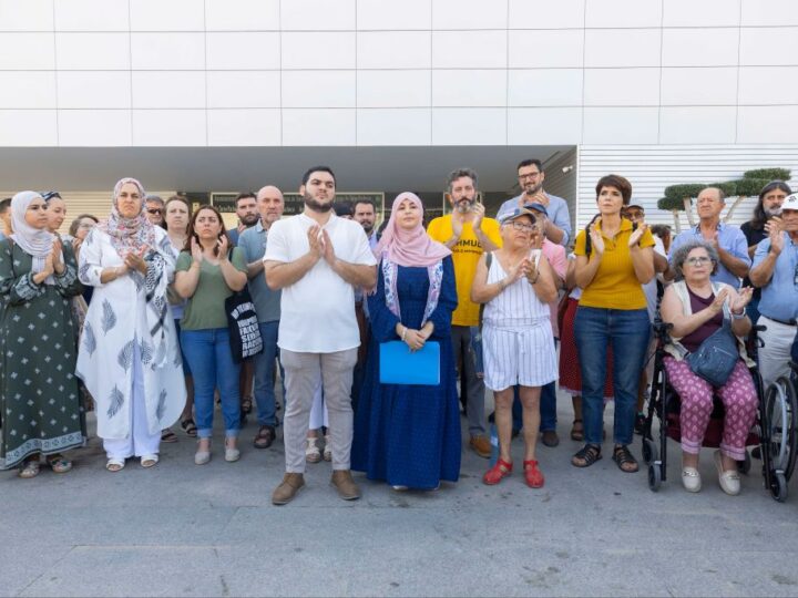 El discurso de odio de Vox y su propuesta de deportar a millones de migrantes encuentran contestación en la Iglesia