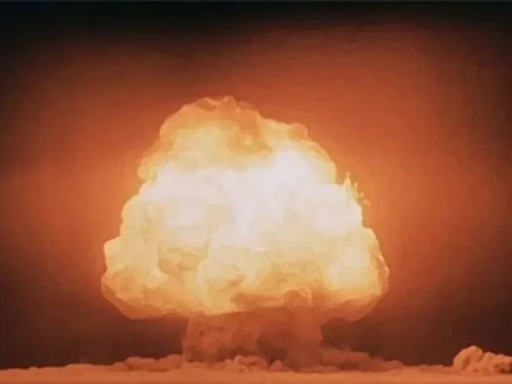 A 80 años de la prueba nuclear de Trinity, sigue vigente la amenaza de que una “fuerte lluvia va a caer”