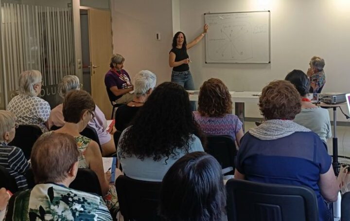 Ecofeminismo para tiempos de emergencia: repensar el trabajo, los cuidados y el planeta