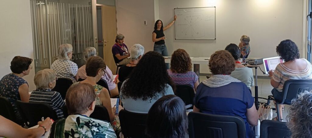 Ecofeminismo para tiempos de emergencia: repensar el trabajo, los cuidados y el planeta