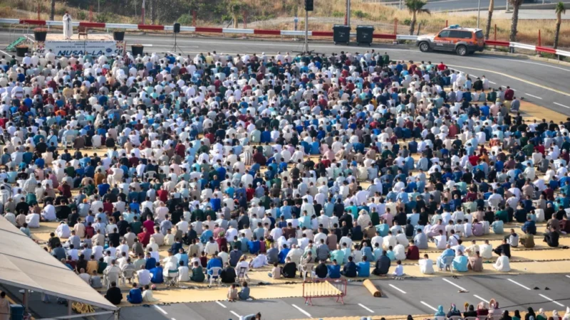 La Iglesia respalda a la comunidad musulmana y rechaza la moción de Jumilla por vulnerar la libertad religiosa