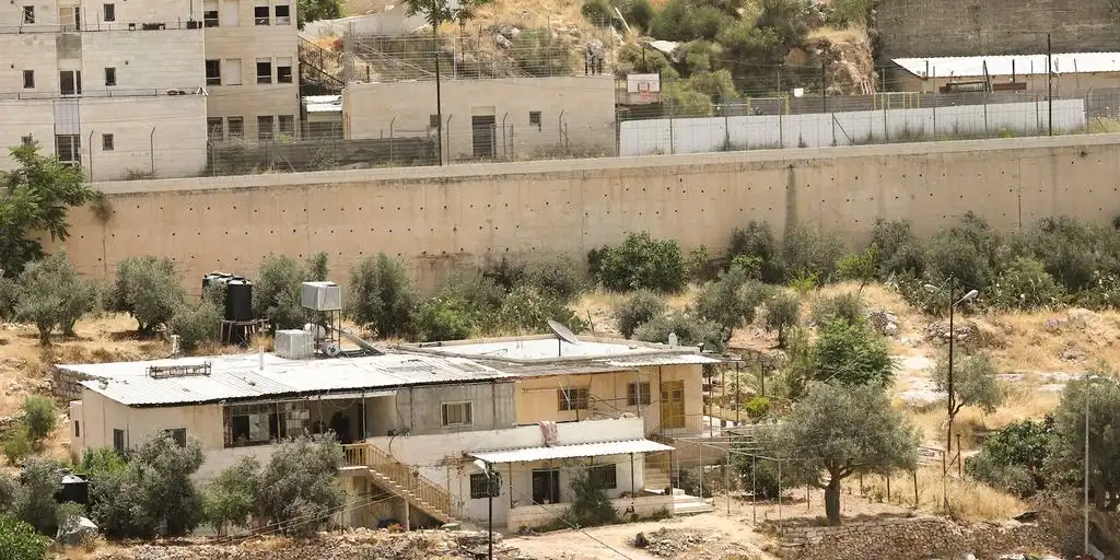 Reclaman la prohibición del comercio con los asentamientos ilegales israelíes