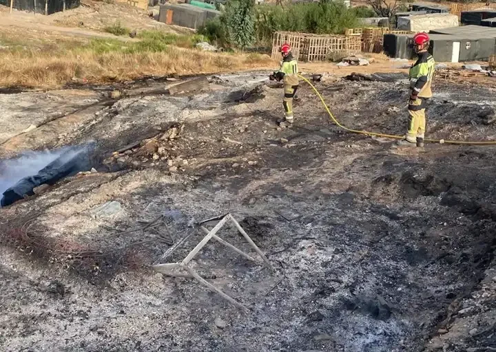 Un nuevo incendio en un asentamiento de temporeros migrantes de Huelva evidencia “el desamparo institucional”