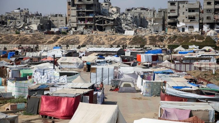 El Vaticano acusa a Israel de buscar un “nuevo Oriente Medio” sin palestinos y critica la “debilidad” internacional”