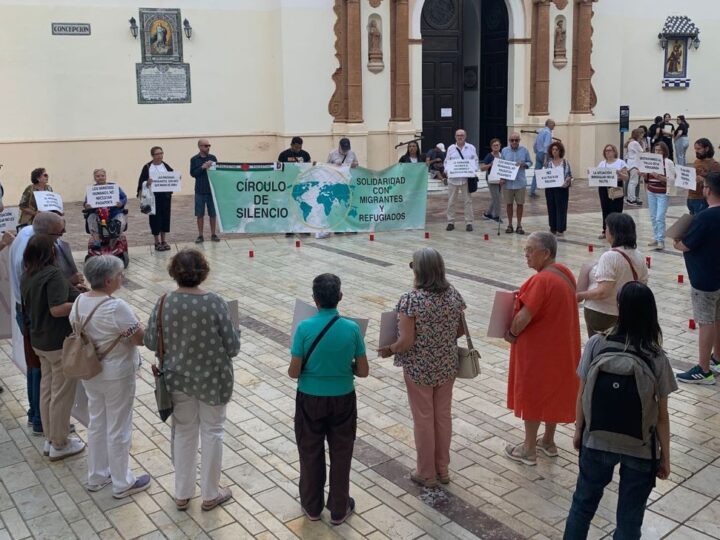 El círculo del silencio en Huelva proclama a los migrantes como signo de esperanza: “El futuro será de encuentro o no será” 