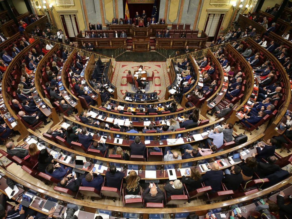 El Congreso convalida la ampliación del permiso de nacimiento y cuidado hasta 19 semanas