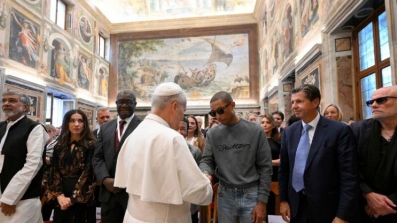 El papa León XIV reclama un “no rotundo a la guerra” y una “alianza de lo humano”