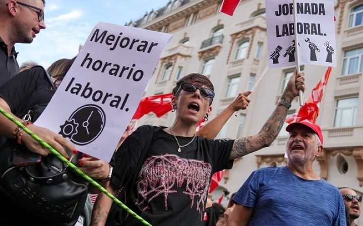 CCOO y UGT: “La negativa de PP, Vox, Junts y UPN no puede paralizar el avance de los derechos laborales”