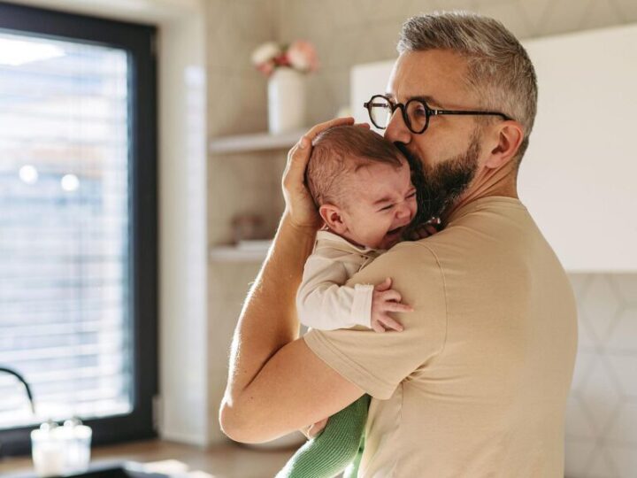 De dos días a 19 semanas: el salto histórico de los permisos de paternidad en España